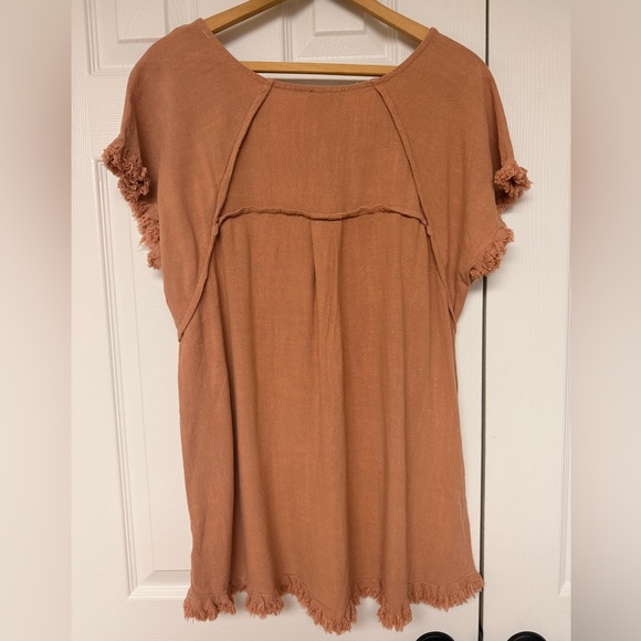 Umgee Linen Blend High Low Tunic – Women’s Medium–Canyon Clay (Rust) Frayed Edge - Picture 5 of 9
